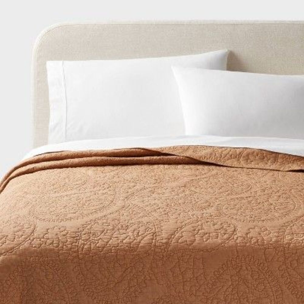 Full/Queen Garment Washed Paisley Stitch Quilt Camel - Threshold